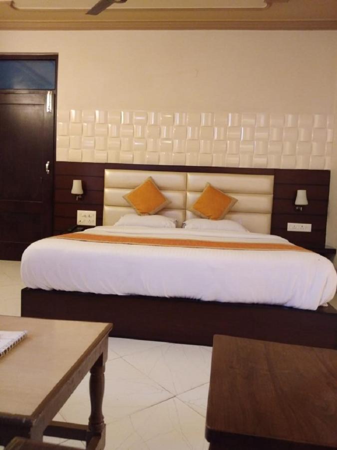 Hotel Samrat Rajasthan Hanumāngarh Extérieur photo
